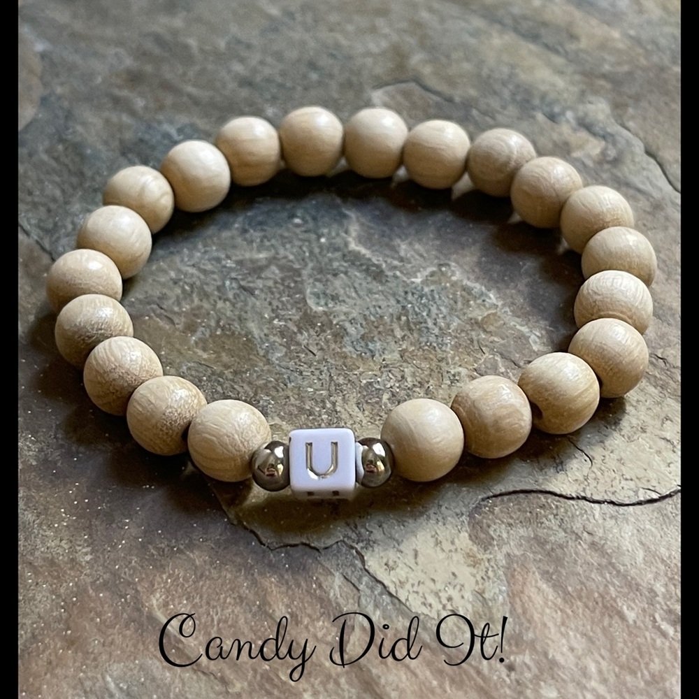 NWT Handmade Candy Did It! Wood Bead Letter U Initial Bracelet